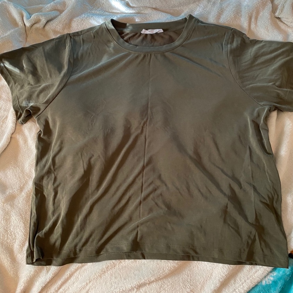 Basic tee